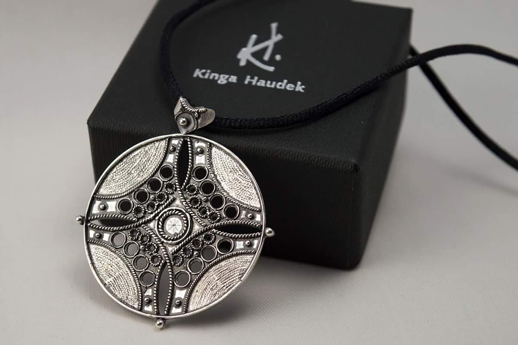 Amuleto, Colección Mandalas, @kingahaudek @Kinga Haudek