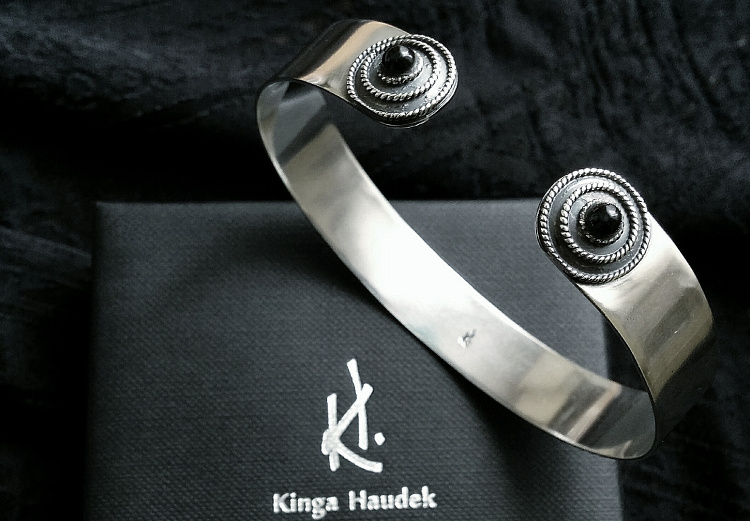 Brazalete Magiar, Colección Mandalas, @kingahaudek @Kinga Haudek