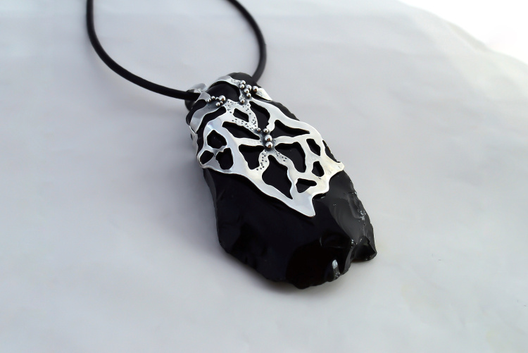 Colgante Obsidiana, Colecciones Privadas, @kingahaudek @Kinga Haudek